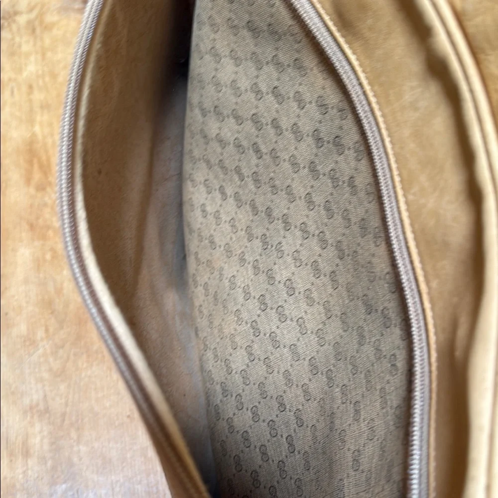 Gucci Authentic Tan and Brown Bag with Iconic Monogram and Leather Trim